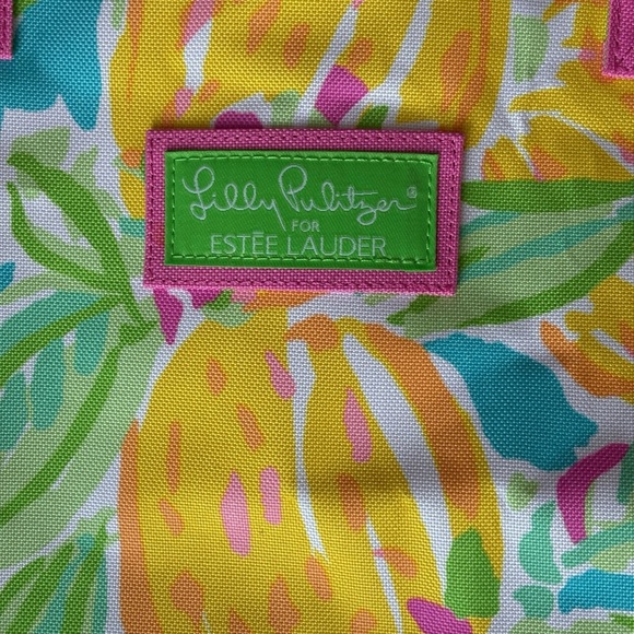 Lilly Pulitzer Estee Lauder TOTE BAG Multicolor BEACH HANDBAG (New/NWOT) LEMON - Picture 3 of 5